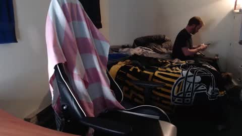 Kuggy online show from November 17, 10:15 pm