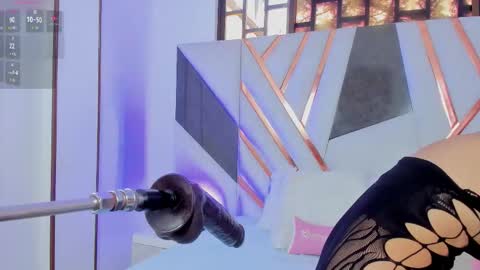 Snapshot of kuitty_sara chatting on October 24, 12:01 pm SARA online show from October 24, 12:01 pm