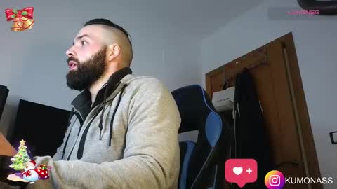 Snapshot of kumonass chatting on January 4, 7:02 pm kumonass online show from January 4, 7:02 pm