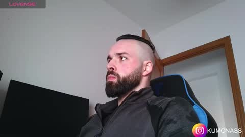 Snapshot of kumonass chatting on January 16, 3:35 pm kumonass online show from January 16, 3:35 pm