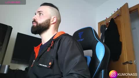 Snapshot of kumonass chatting on January 29, 10:05 am kumonass online show from January 29, 10:05 am