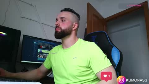 Snapshot of kumonass chatting on March 6, 4:17 pm kumonass online show from March 6, 4:17 pm