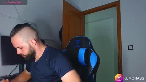 Snapshot of kumonass chatting on October 2, 6:31 am kumonass online show from October 2, 6:31 am