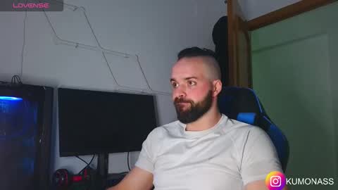 Snapshot of kumonass chatting on November 19, 5:57 pm kumonass online show from November 19, 5:57 pm