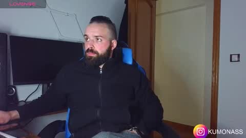 Snapshot of kumonass chatting on January 9, 7:04 pm kumonass online show from January 9, 7:04 pm