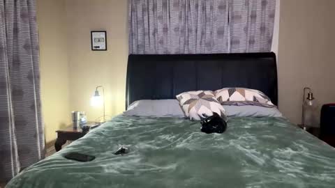 kuntryg83 online show from March 31, 2:24 am