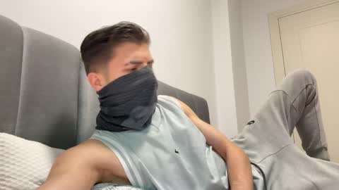 Semih yilmaz online show from April 12, 11:10 pm