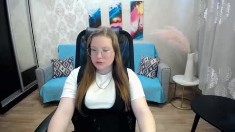 kuri_u online show from January 8, 9:44 am