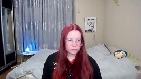 kuri_u online show from February 22, 9:46 pm