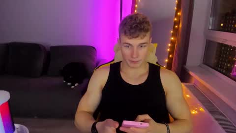 kurt_hanssen online show from November 18, 6:56 pm