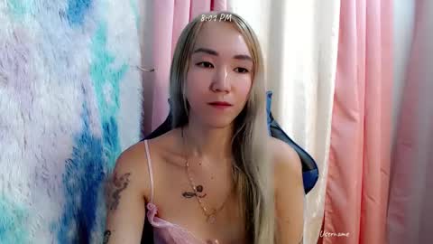 kweenie1026 online show from May 23, 3:01 am