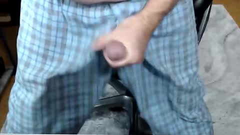 Snapshot of kwib34 chatting on December 4, 8:01 am kwib34 online show from December 4, 8:01 am