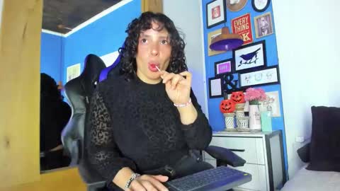 ---Keys--- online show from October 28, 4:16 am