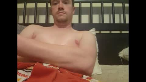 Snapshot of kyle624892 chatting on March 28, 10:09 pm Ojax online show from March 28, 10:09 pm
