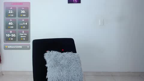 Snapshot of kyle_wilson_ chatting on December 20, 11:12 pm Kyle Wilson Follow me online show from December 20, 11:12 pm