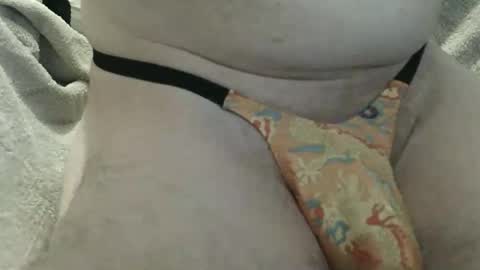 kyleechazz online show from May 6, 11:43 pm