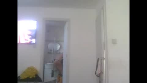 kylestrips4youq online show from April 19, 11:53 am