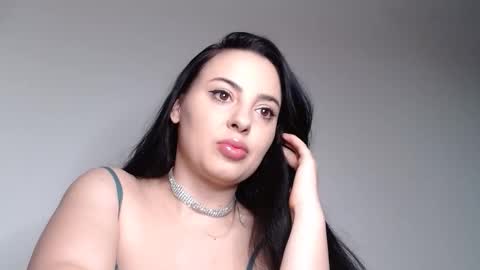 alley online show from April 4, 7:17 am