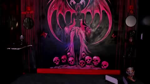 Snapshot of kylie_foxx1 chatting on May 1, 12:04 am submissive demon Please help me to reach 500 thumbs up online show from May 1, 12:04 am