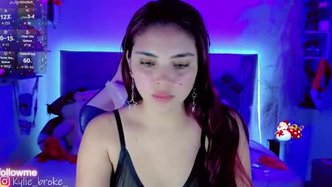 Snapshot of kylie_hottt_ chatting on November 26, 9:16 pm k ylie online show from November 26, 9:16 pm