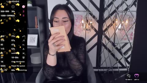 Kylie online show from January 21, 3:10 pm