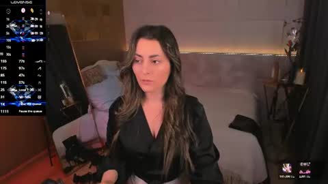 Snapshot of kylie_mellow chatting on July 2, 5:46 am Kylie online show from July 2, 5:46 am