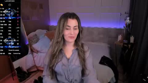 Snapshot of kylie_mellow chatting on July 13, 5:32 am Kylie online show from July 13, 5:32 am