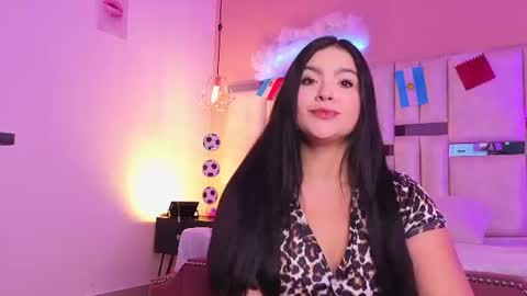  Kylie  online show from June 25, 11:15 am