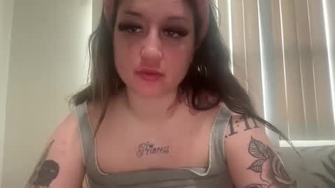 kylie_star30 online show from April 13, 8:36 pm