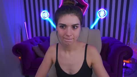 Nicole online show from June 24, 6:34 am