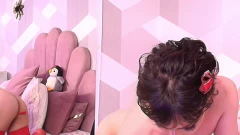 Kylie jl online show from November 5, 8:31 pm