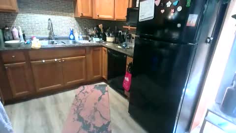 kylie not jenner online show from April 15, 8:20 pm