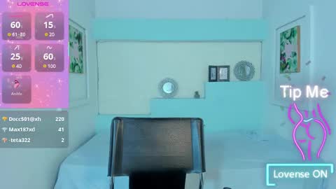 Snapshot of kyliewest6 chatting on March 7, 7:41 am Kylie West online show from March 7, 7:41 am