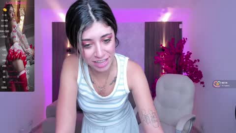 Snapshot of kyliie_jones chatting on December 30, 11:04 am KYLIE online show from December 30, 11:04 am