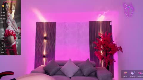 Snapshot of kyliie_jones chatting on February 15, 11:06 am KYLIE online show from February 15, 11:06 am