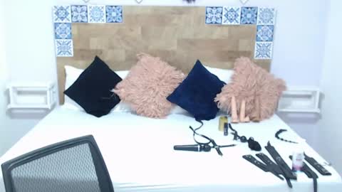 Kylie online show from January 31, 5:21 pm