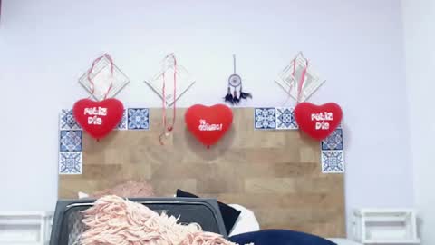 Kylie online show from February 27, 3:05 pm