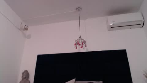 Kylie online show from March 10, 10:59 am