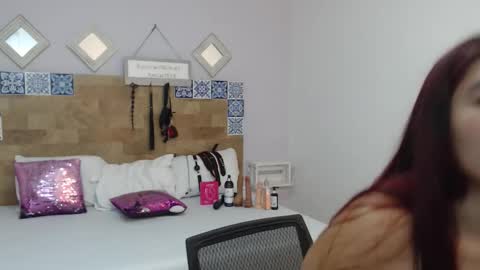 Kylie online show from November 21, 10:58 am