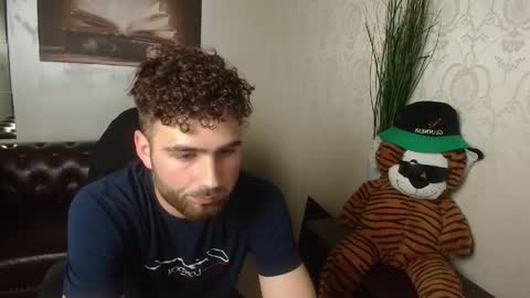 KyloEast online show from April 19, 7:18 am