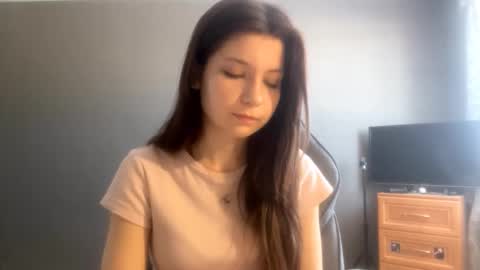 Snapshot of kymberlychimes chatting on February 21, 8:26 am Kary online show from February 21, 8:26 am