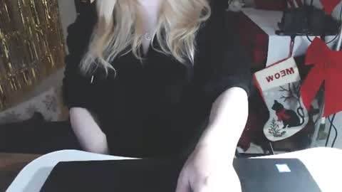 Check Out My NSFW OnlyFans Link On Bio online show from January 7, 12:13 am