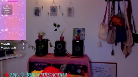 Snapshot of kyomi_beth chatting on October 28, 3:32 am kyomi online show from October 28, 3:32 am