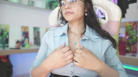 Kyomi online show from January 11, 1:01 pm