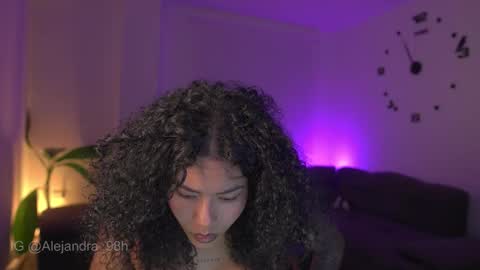 schedule 300 pm - 1100pm colombia time online show from February 17, 11:55 pm