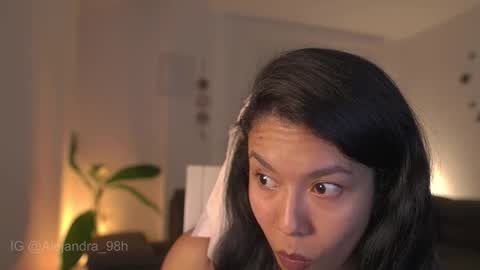 schedule 300 pm - 1100pm colombia time online show from February 28, 1:17 am