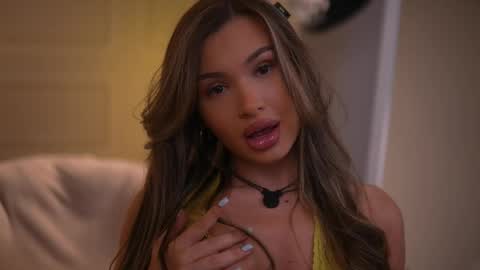 Kyssa online show from May 13, 6:27 pm