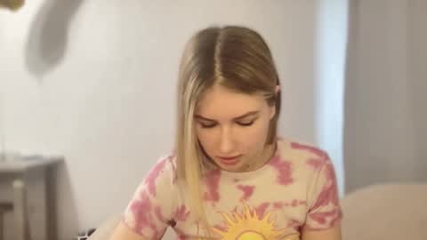 Amanda online show from March 4, 8:31 am