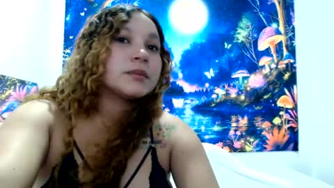 Snapshot of kyyaraplaykiss chatting on August 4, 2:19 pm Kiara online show from August 4, 2:19 pm