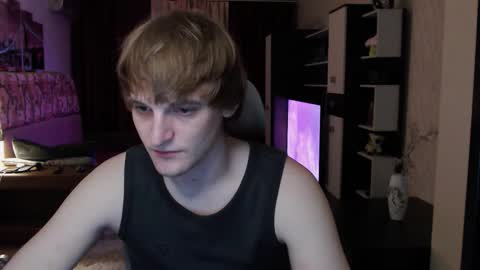 Snapshot of l1onkennedy chatting on November 16, 8:03 pm l1onkennedy online show from November 16, 8:03 pm